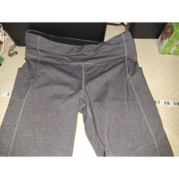 LULULEMON Pace Rival Crop Size 4 Leggings Gray & Black Pockets - Picture 1 of 4